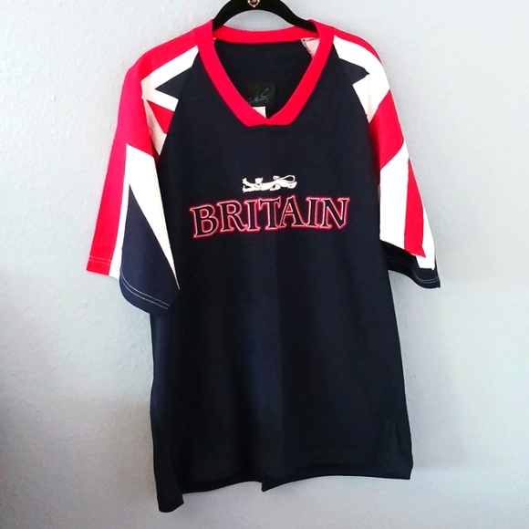 Calhoun Tops - NWOT -Unisex Britain t-shirt- Size L